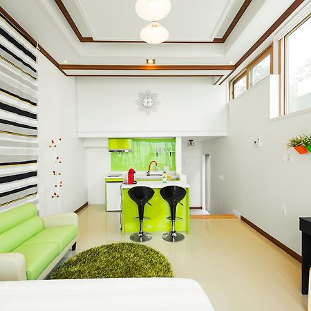 Sea & Pine Pension Намхэ Экстерьер фото